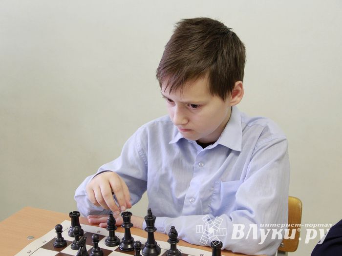 «Сказочные бои» прошли в великолукской школе № 13 (ФОТО)