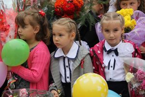 Школа №12 встретила День знаний (фото)