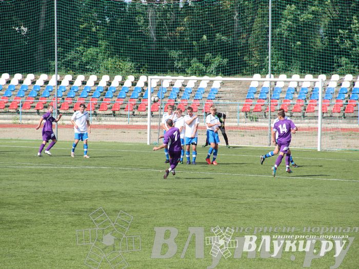 Чемпионат Псковской области по футболу: «Экспресс» (Великие Луки) - «Легион» (Дедовичи)