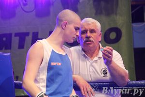В Великих Луках состоялась матчевая встреча по боксу