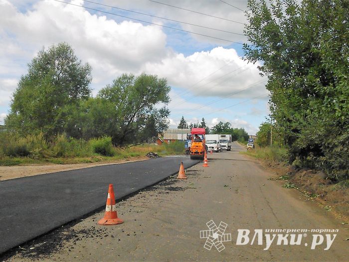 На кладбище по хорошей дороге (ФОТО)