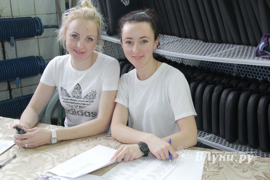 В Великих Луках прошли соревнования по плаванию «Быстрый Кашалот»