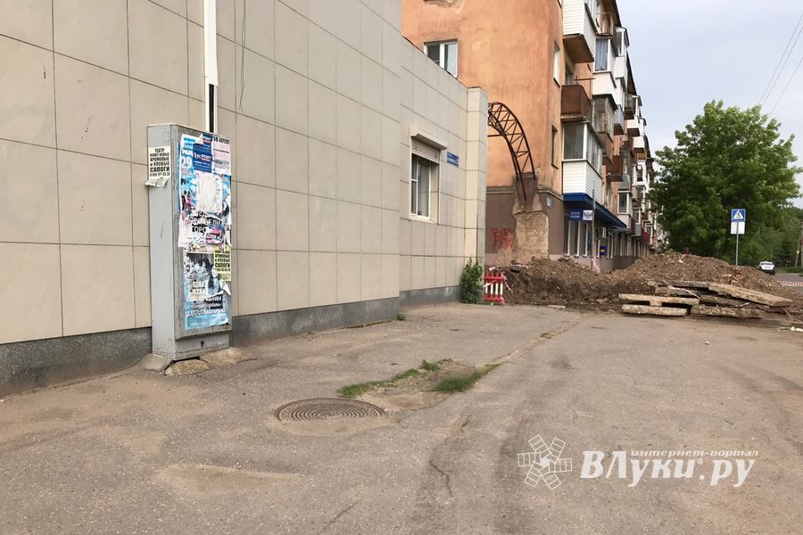 На пл. Калинина заменили большой участок теплосетей (ФОТО)