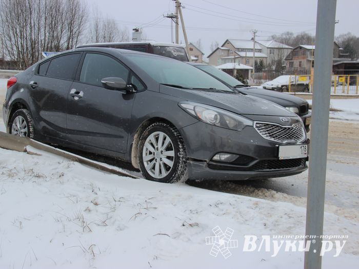 ДТП на улице Гражданской в Великих Луках (ФОТО)