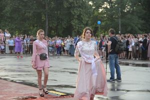 Великолукской «Бригантине» пришлось поплавать под дождём (ФОТО)