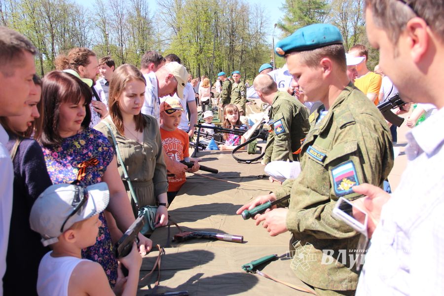 Великолучане отпраздновали День победы (ФОТО)