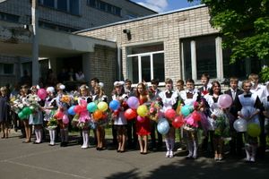 Сегодня в городе проходят последние звонки