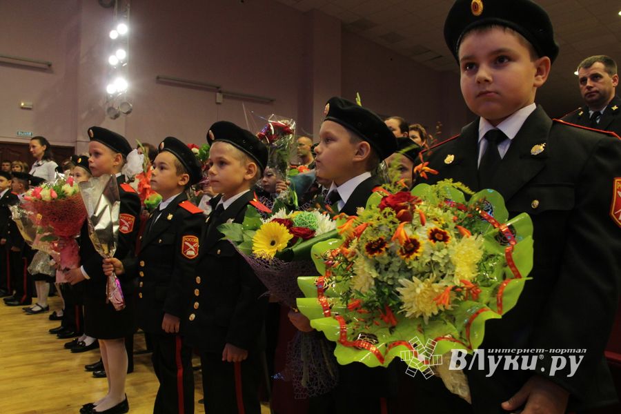 День знаний 10 лицей отметил традиционно (ФОТО)