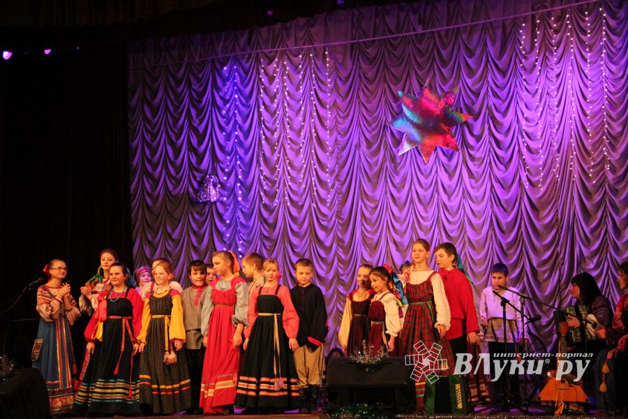 В Великих Луках состоялся праздничный концерт «В Светлый праздник Рождества» 