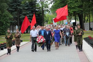 В Великих Луках проходит День памяти и скорби (ФОТО)