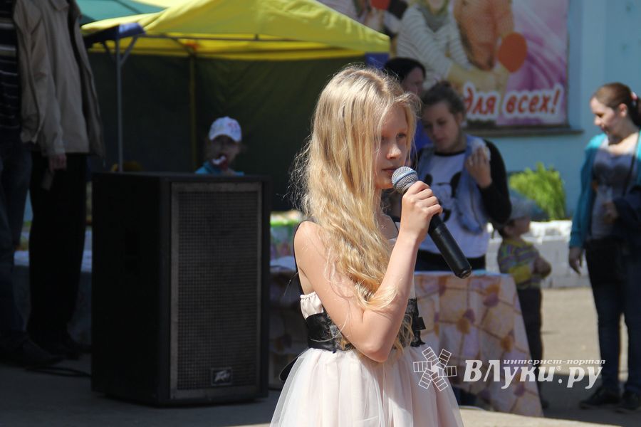 День защиты детей отпраздновали В Великих Луках (фото)