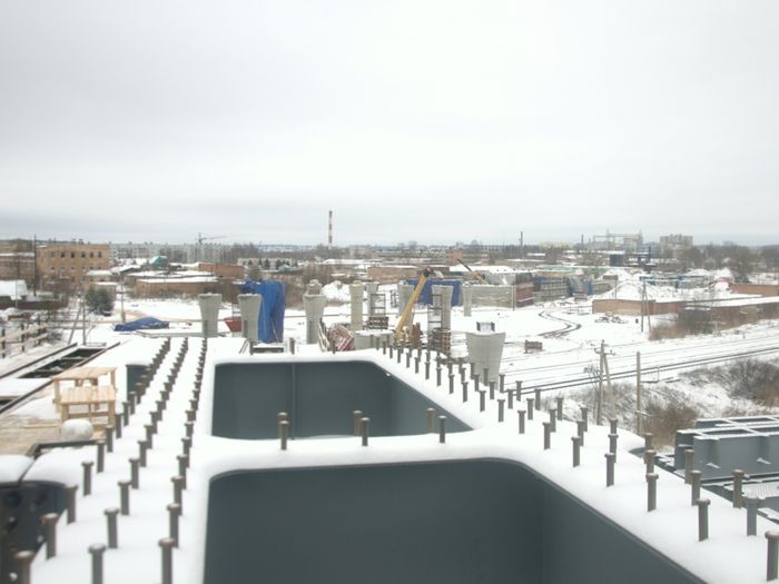 В Великих Луках продолжается сборка металлоконструкций пролетного строения путепровода (ФОТО)