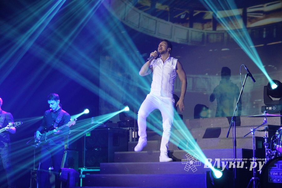 В Великих Луках состоялся концерт Сергея Лазарева