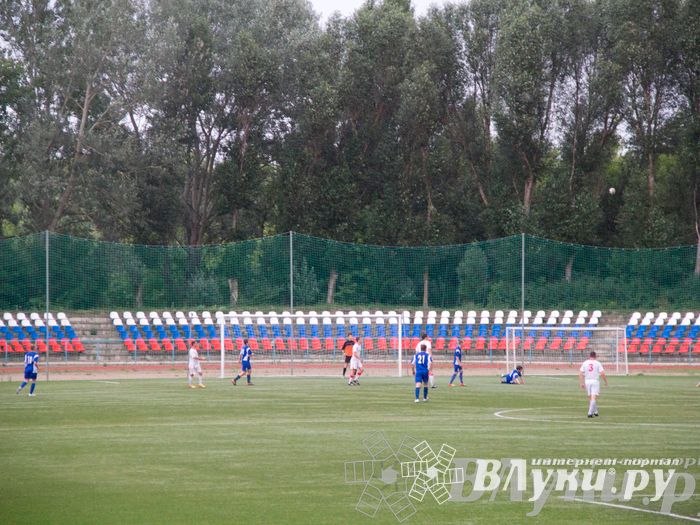 Футбольный матч «Экспресс-2» — «КПРФ»