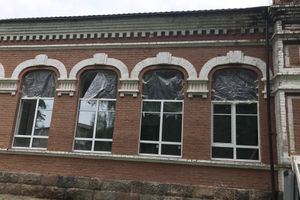 Пластиковые окна не нарушили стиль старинного особняка (ФОТО)