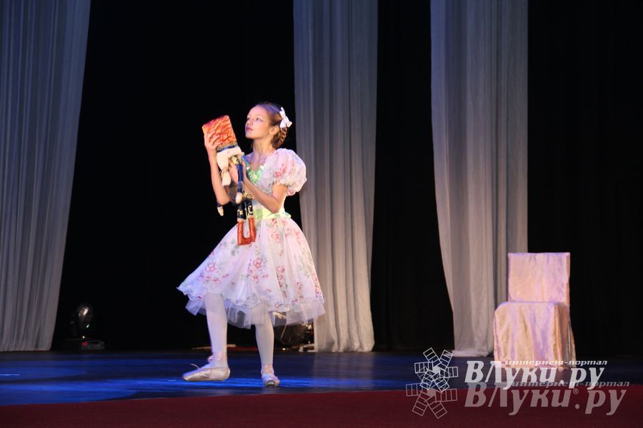В ДК ЛК прошел четвертый ежегодный фестиваль танца (фото)