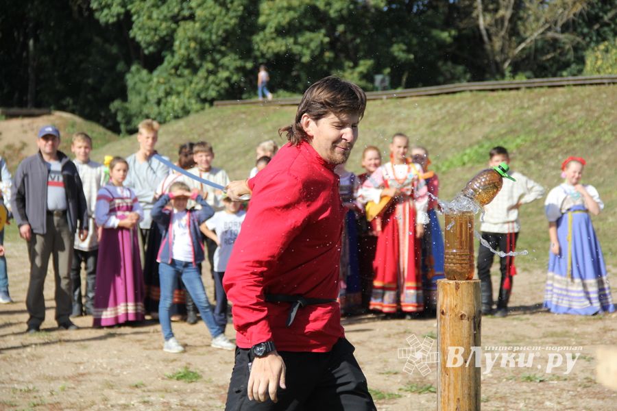 В Великолукской крепости прошёл Чемпионат Псковской области по рубке шашкой (ФОТО)