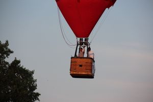 Аэростаты летают над городом (ФОТО)