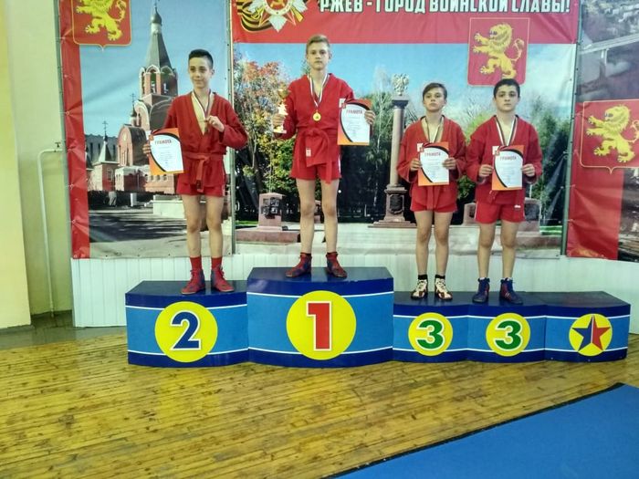 Великолукские самбисты привезли медали (ФОТО)