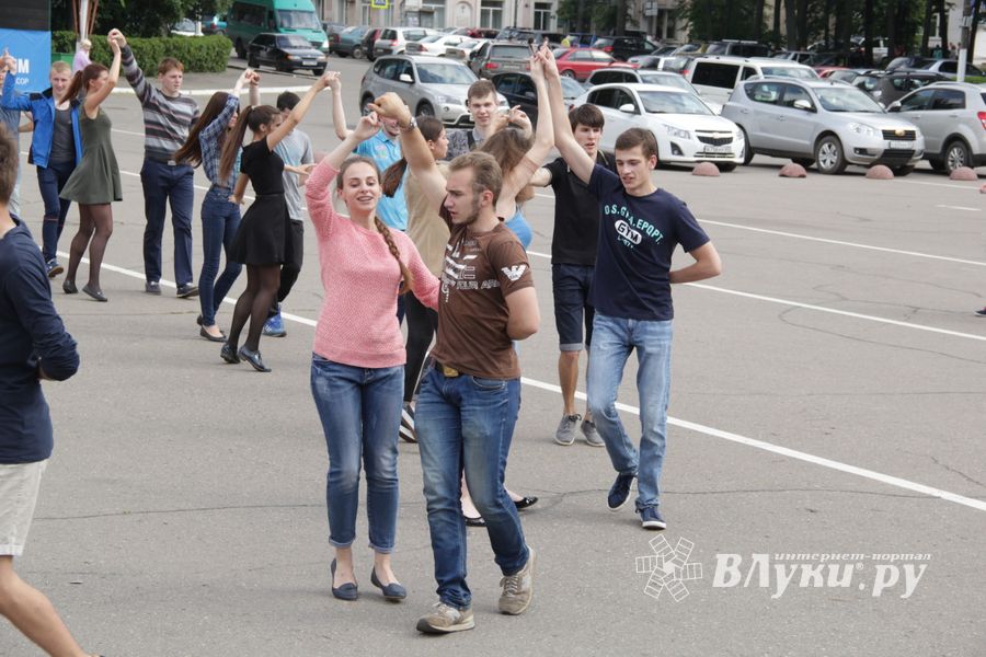 Репетиция вальса