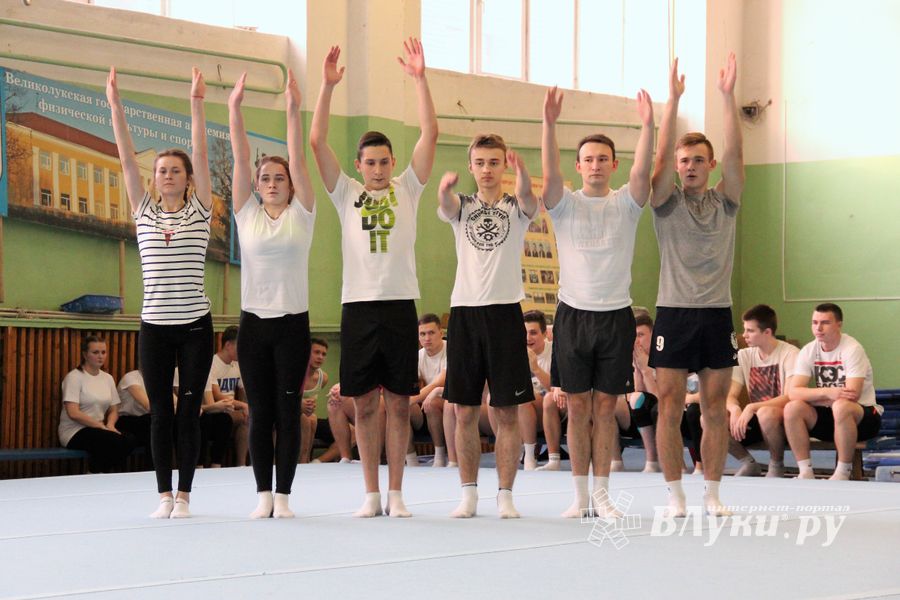 В Великих Луках соревновались студенты, школьников «перенесли» (ФОТО)