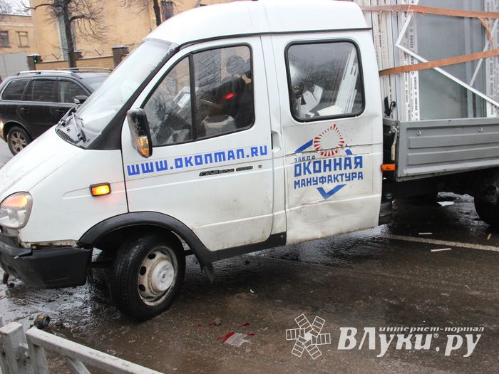 ДТП на перекрёстке Октябрьский-Комсомольская (ФОТО)