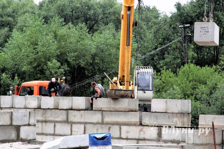 В Великих Луках построят новую 6-ю школу и начнут строить школу в районе ул. Герцена (ФОТО)