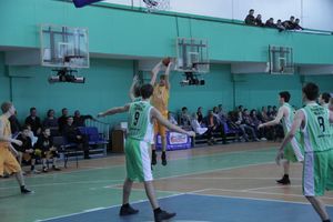 В Великих Луках состоялся финал «Кэс-Баскет»