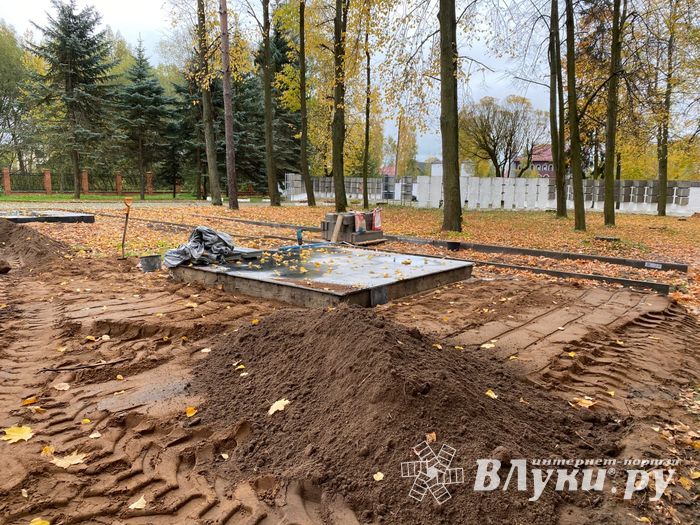 Продолжается реконструкция воинского мемориала (ФОТО)