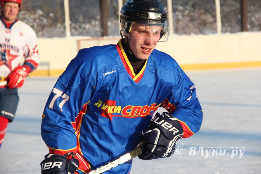 Великолукские хоккеисты разгромили гостей (фото)
