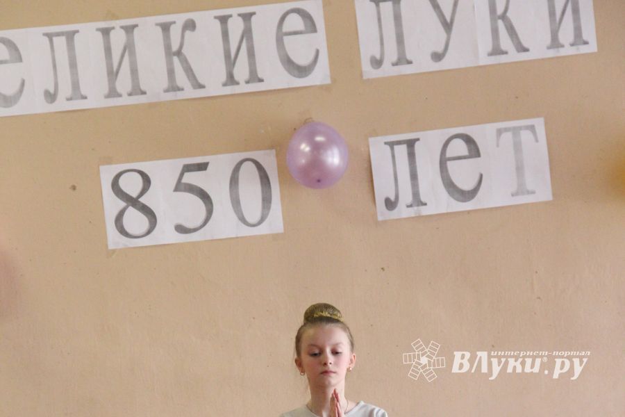 «Мой город Великие Луки — город фонтанов и шаров» (фото)