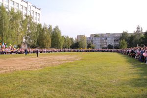 1 сентября в школах Великих Лук прошли Торжественные линейки (ФОТО)