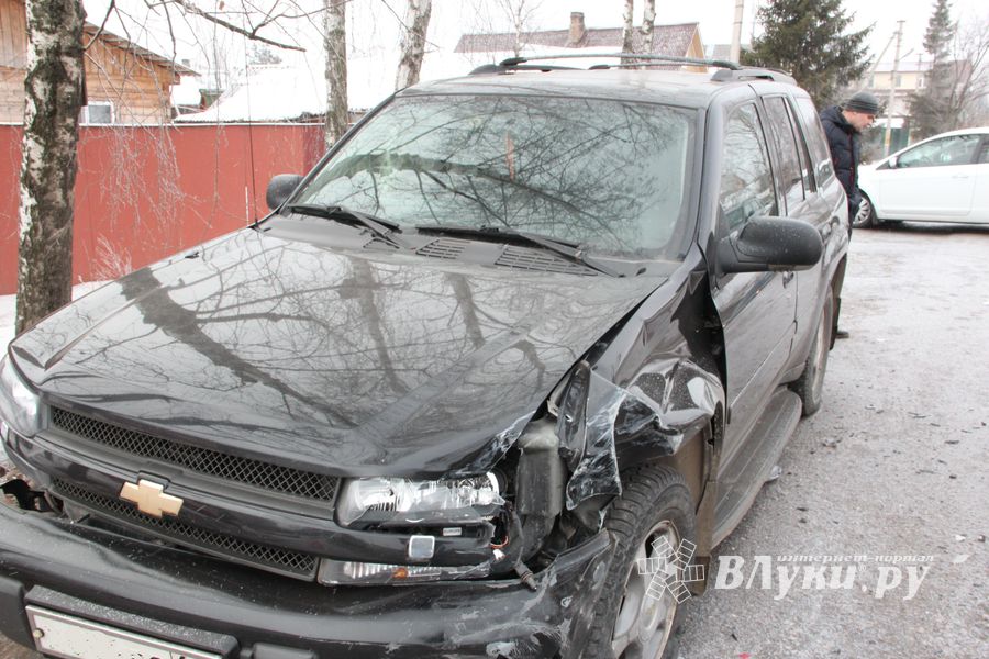 ДТП  в районе улицы 3-й Уд. Армии (ФОТО)