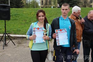 В Великих Луках прошла весенняя городская эстафета (фото)
