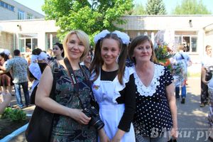 В Великих Луках прозвенели «Последние звонки»