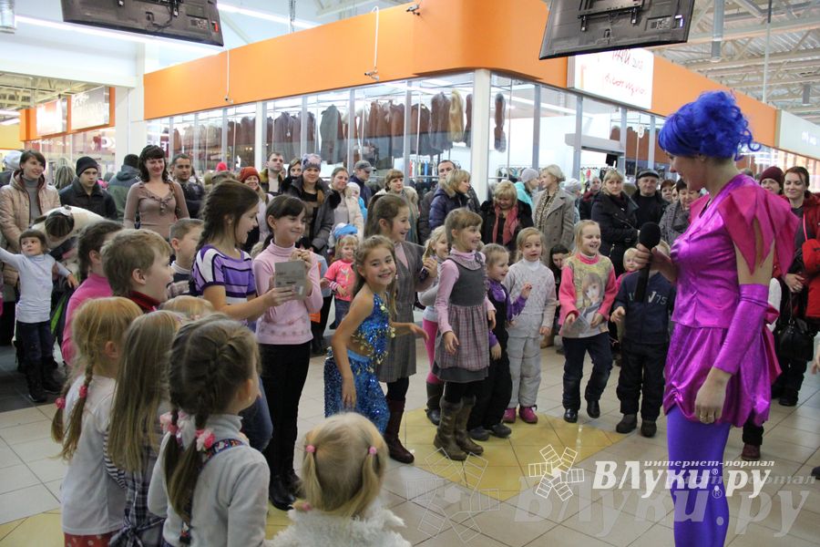 Ночь распродаж в ТЦ «Апельсин»