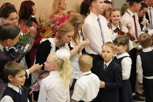 В Великих Луках прошли «Последние звонки» (ФОТО)