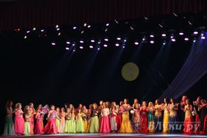 В ДК ЛК прошел музыкально-танцевальный спектакль «Босиком по млечному пути» (фото)