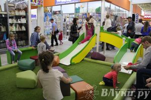 Торговый центр «Апельсин» отметил День рождения