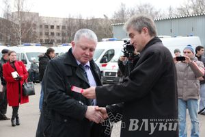 ​Великие Луки получили 8 новых машин скорой помощи (фото)