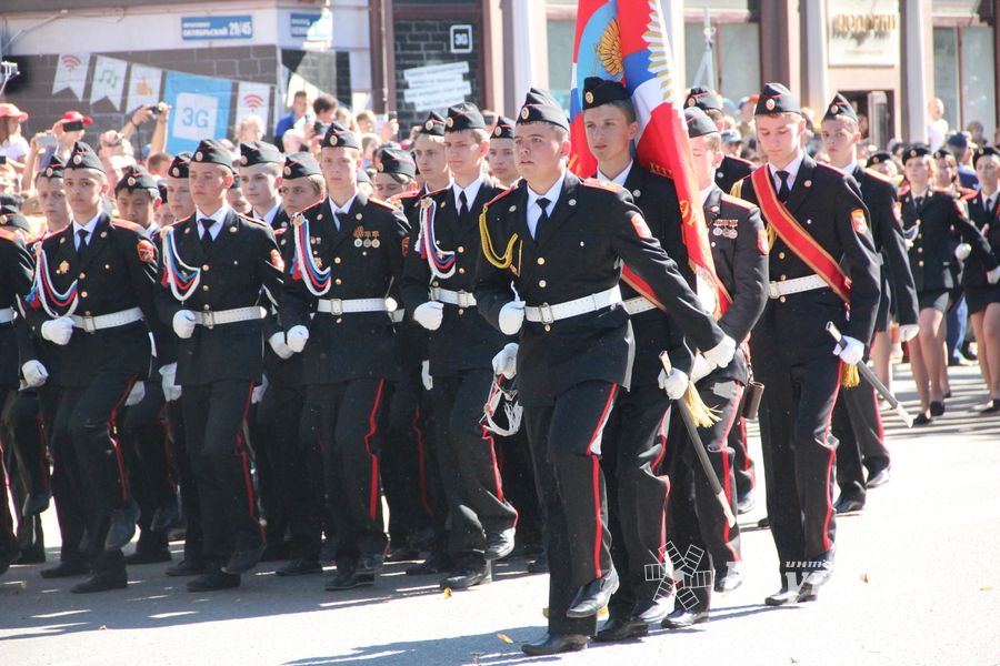 Военный парад в Великих Луках, часть II (ФОТО)