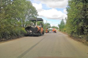 На кладбище по хорошей дороге (ФОТО)