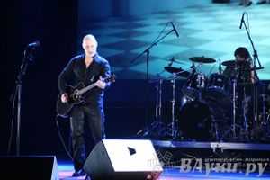 В Великих Луках состоялся концерт Дениса Майданова