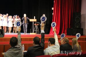 Великолукские КВНщики «перезагрузились» (фото)