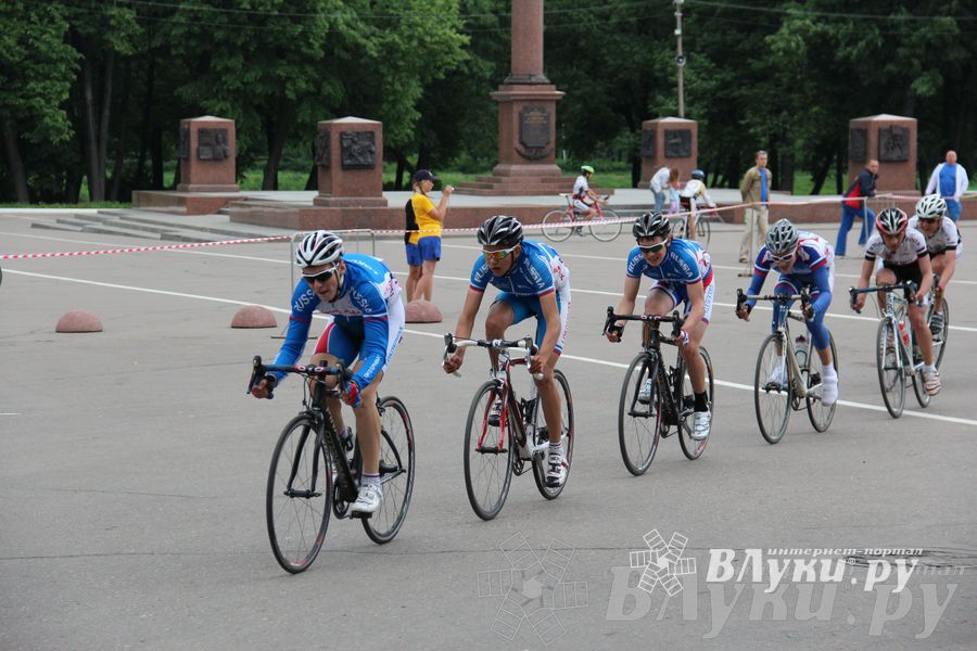 Гонка-критериум по велосипедному спорту