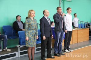 В Великих Луках прошли международные соревнования по волейболу (фото)