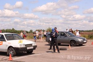 Под Великими Луками прошел второй этап Чемпионата по Drag Racing (фото)
