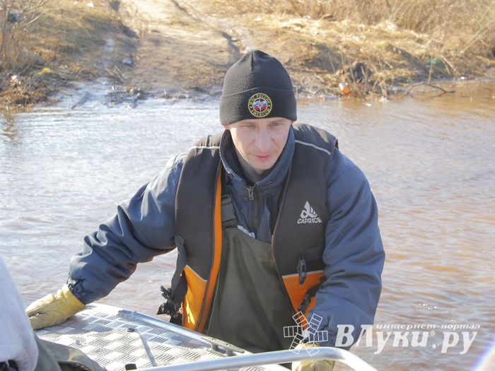 В Великих Луках продолжаются поиски мужчины, пропавшего 9 марта (ФОТО)