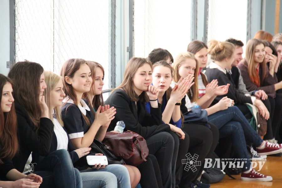 Конкурс «А ну-ка, парни!» прошёл в великолукской гимназии (фото)