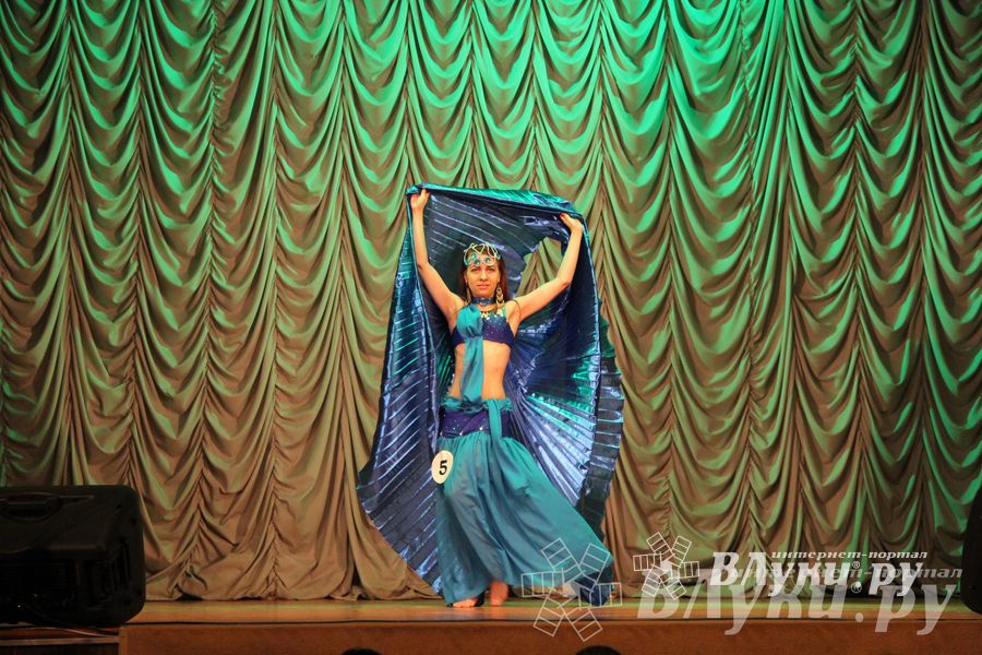 В Великих Луках прошел конкурс «Мисс A-Dance-2015» (фото, видео)